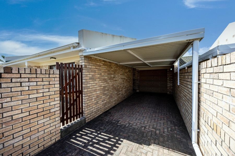 3 Bedroom Property for Sale in Beacon Bay Eastern Cape